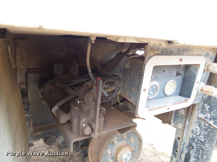 image for item DD1223 1998 International 4900 Crew Cab railroad service truck with crane