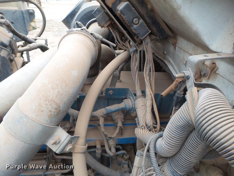 image for item DD1223 1998 International 4900 Crew Cab railroad service truck with crane