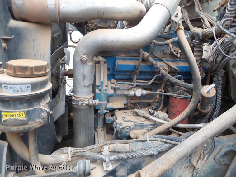 image for item DD1223 1998 International 4900 Crew Cab railroad service truck with crane