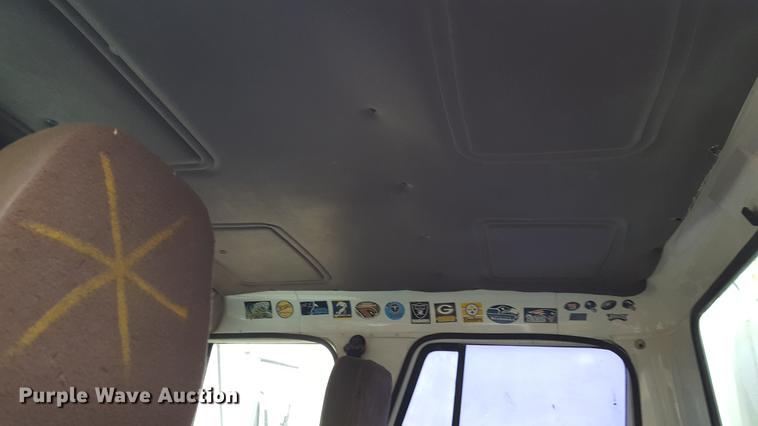 image for item DD1223 1998 International 4900 Crew Cab railroad service truck with crane