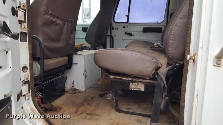 image for item DD1223 1998 International 4900 Crew Cab railroad service truck with crane