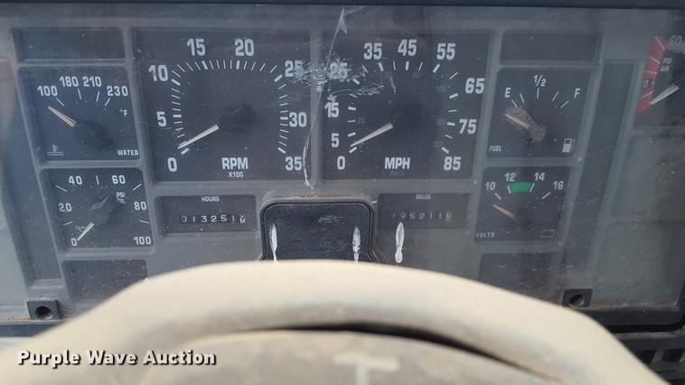 image for item DD1223 1998 International 4900 Crew Cab railroad service truck with crane