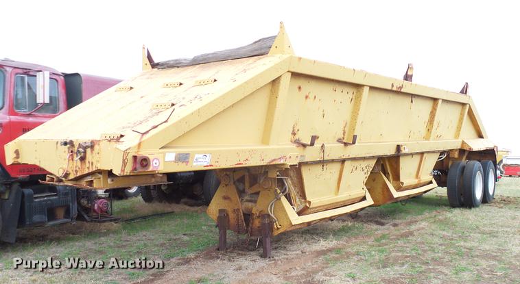 image for item DD1308 1980 Fruehauf DES-M2-1722/37-35 bottom dump trailer