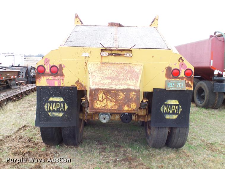 image for item DD1308 1980 Fruehauf DES-M2-1722/37-35 bottom dump trailer