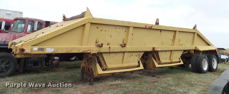 image for item DD1308 1980 Fruehauf DES-M2-1722/37-35 bottom dump trailer