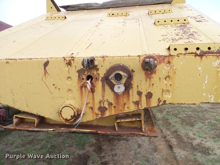 image for item DD1308 1980 Fruehauf DES-M2-1722/37-35 bottom dump trailer