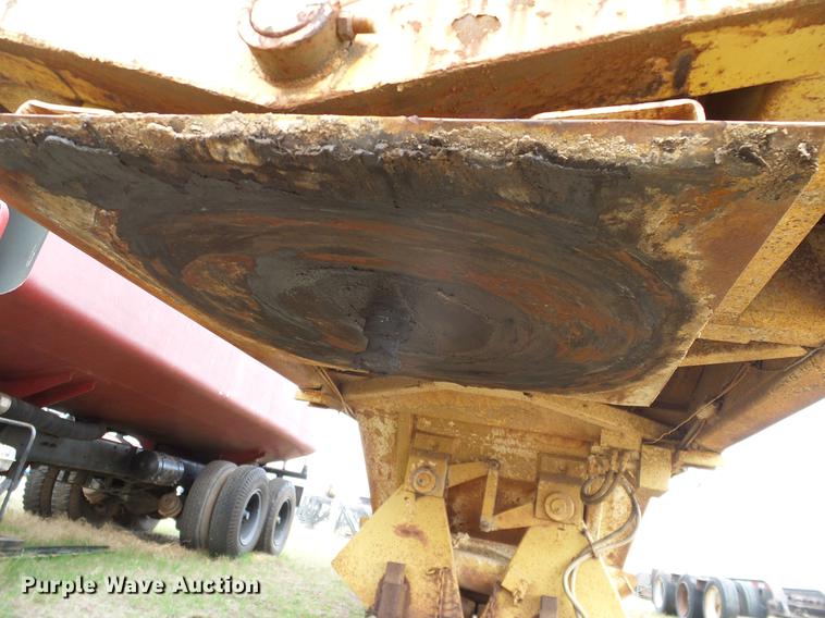 image for item DD1308 1980 Fruehauf DES-M2-1722/37-35 bottom dump trailer