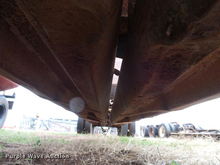 image for item DD1308 1980 Fruehauf DES-M2-1722/37-35 bottom dump trailer