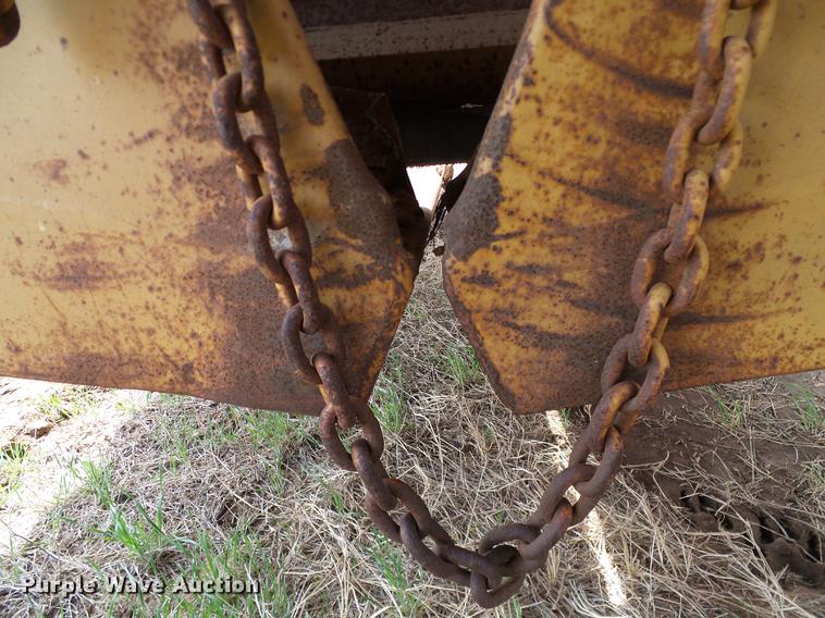 image for item DD1308 1980 Fruehauf DES-M2-1722/37-35 bottom dump trailer