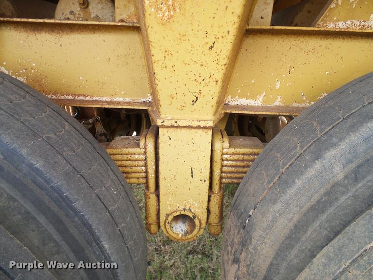 image for item DD1308 1980 Fruehauf DES-M2-1722/37-35 bottom dump trailer