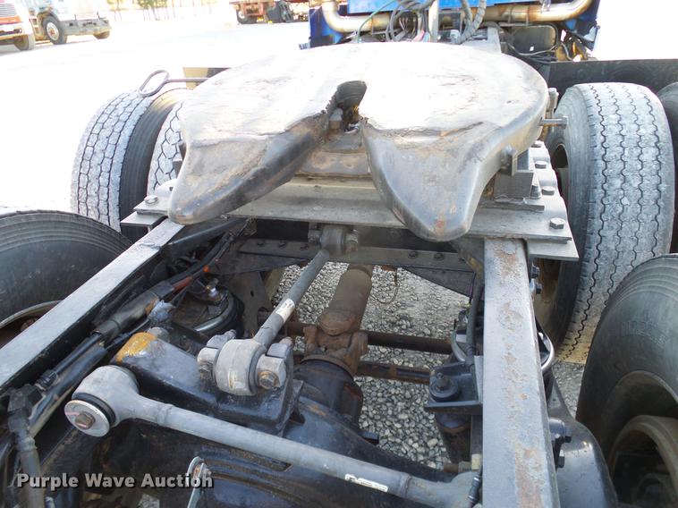 image for item DD1339 1993 Kenworth semi truck