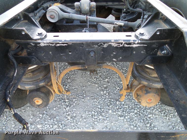 image for item DD1339 1993 Kenworth semi truck