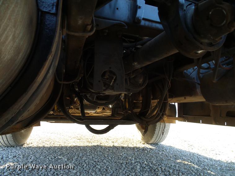 image for item DD1339 1993 Kenworth semi truck