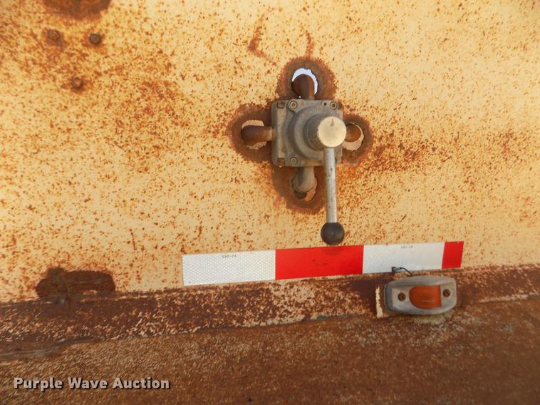 image for item DD2763 1978 Load King 182ST-1 bottom dump trailer