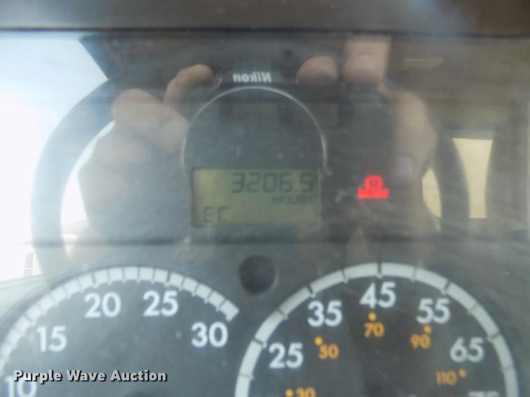 image for item DD2767 2009 Sterling L7500 oil distributor truck