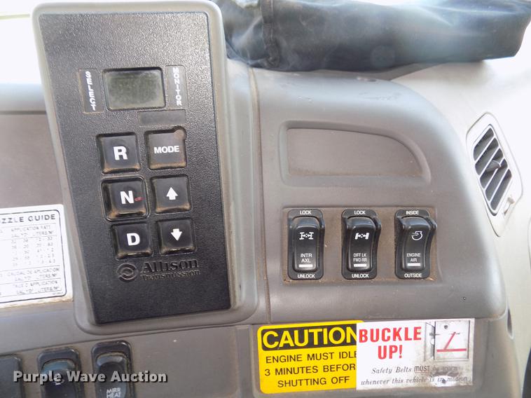 image for item DD2767 2009 Sterling L7500 oil distributor truck