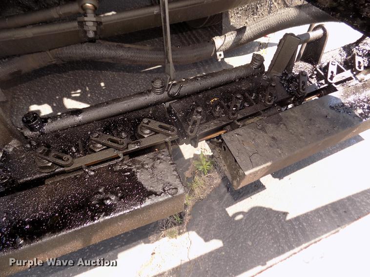 image for item DD2767 2009 Sterling L7500 oil distributor truck