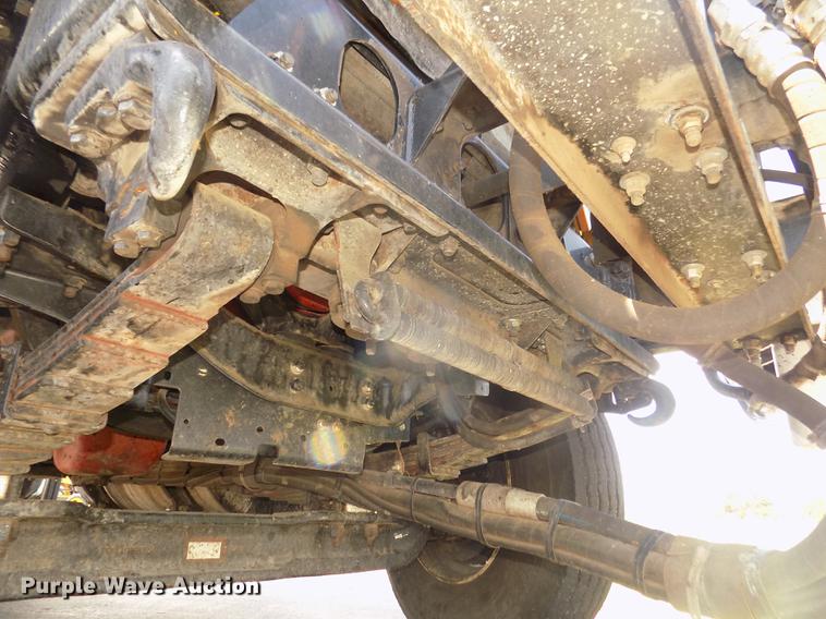 image for item DD2767 2009 Sterling L7500 oil distributor truck