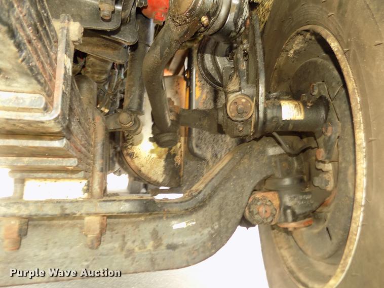 image for item DD2767 2009 Sterling L7500 oil distributor truck