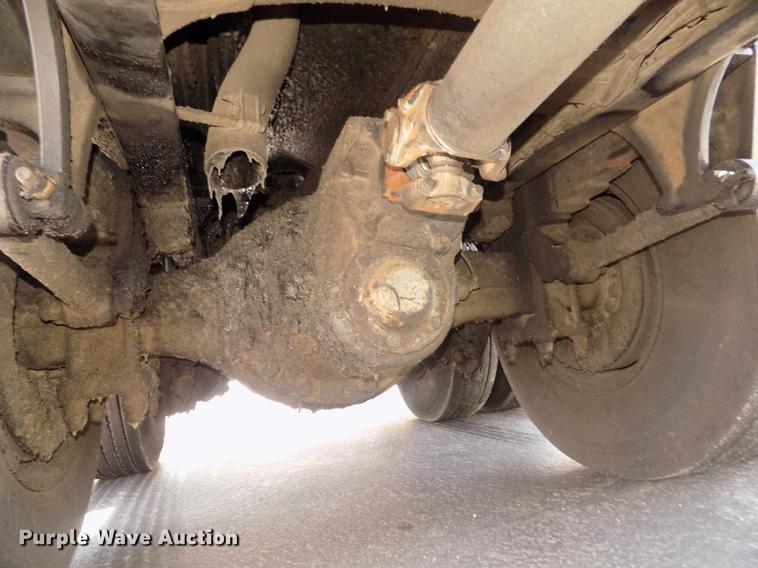 image for item DD2767 2009 Sterling L7500 oil distributor truck