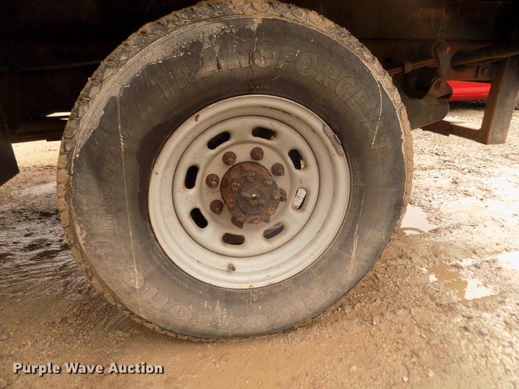 image for item DD2770 1999 Ford F350 Super Duty XLT SuperCab flatbed pickup truck