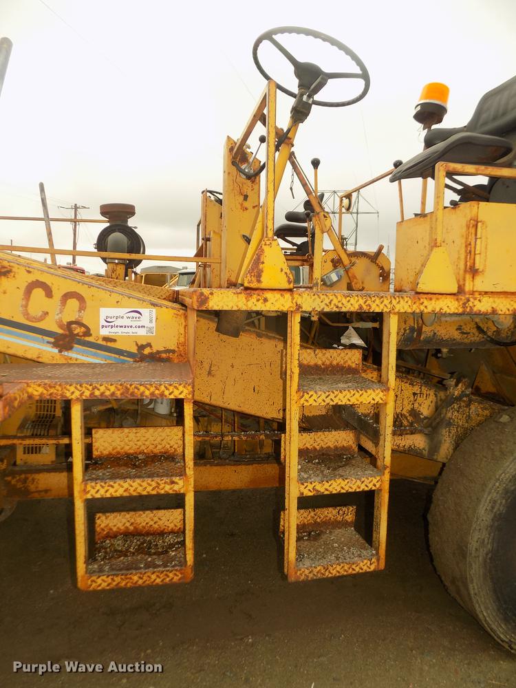 image for item DD2772 Spread-king WHS chip spreader