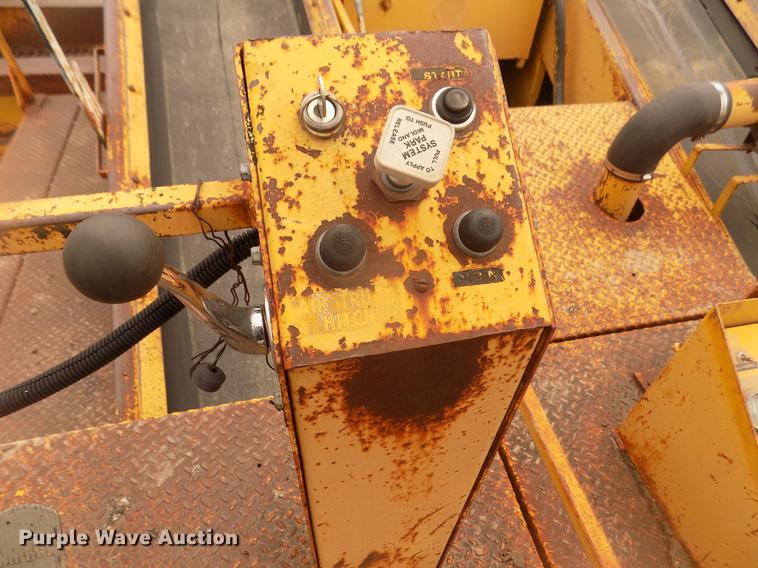 image for item DD2772 Spread-king WHS chip spreader