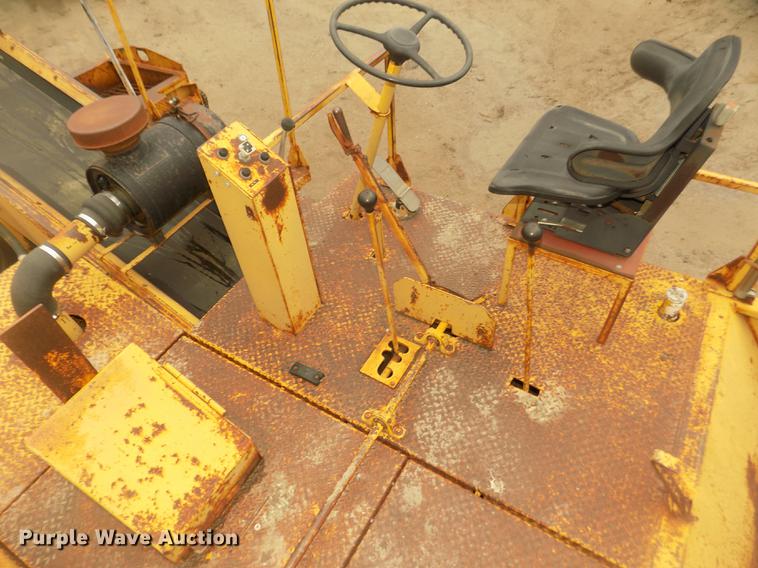 image for item DD2772 Spread-king WHS chip spreader