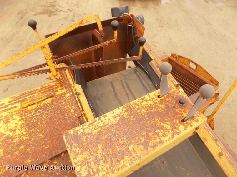 image for item DD2772 Spread-king WHS chip spreader