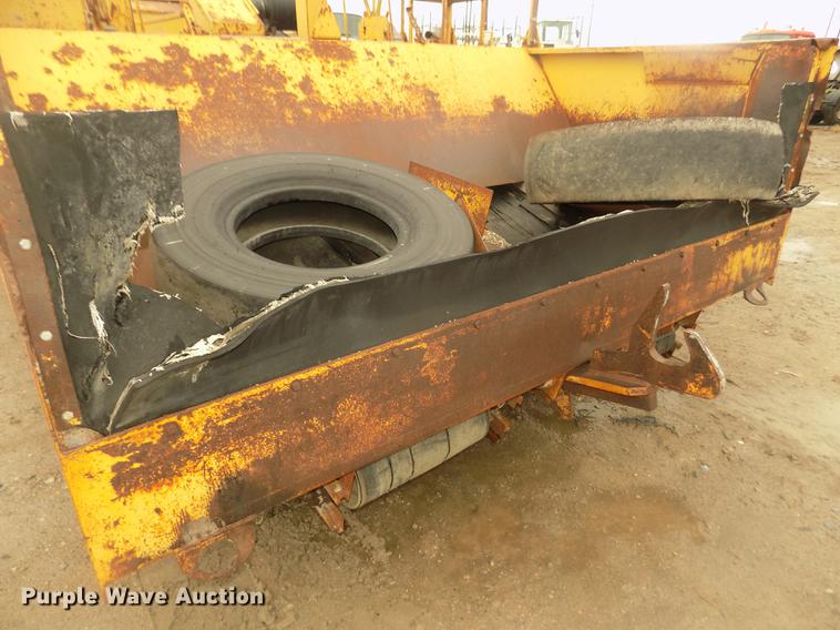 image for item DD2772 Spread-king WHS chip spreader