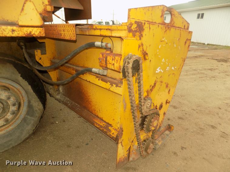 image for item DD2772 Spread-king WHS chip spreader