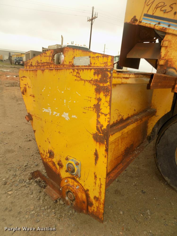 image for item DD2772 Spread-king WHS chip spreader