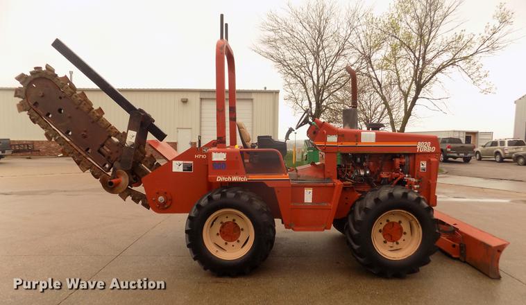 image for item DD2774 1998 Ditch Witch 8020T trencher