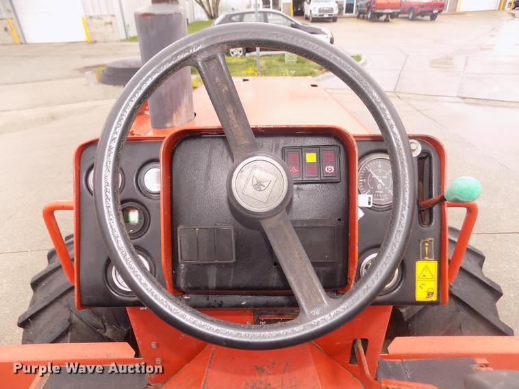 image for item DD2774 1998 Ditch Witch 8020T trencher