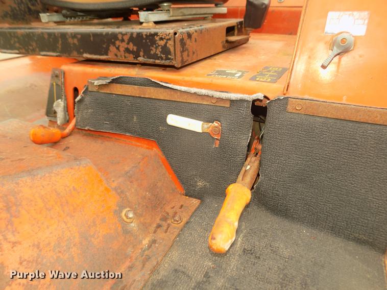 image for item DD2774 1998 Ditch Witch 8020T trencher