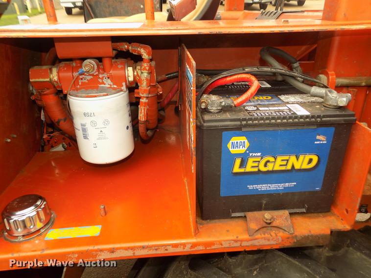 image for item DD2774 1998 Ditch Witch 8020T trencher