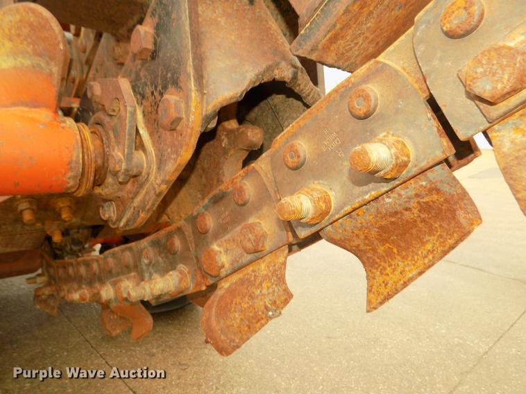 image for item DD2774 1998 Ditch Witch 8020T trencher