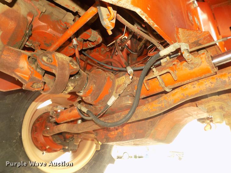 image for item DD2774 1998 Ditch Witch 8020T trencher