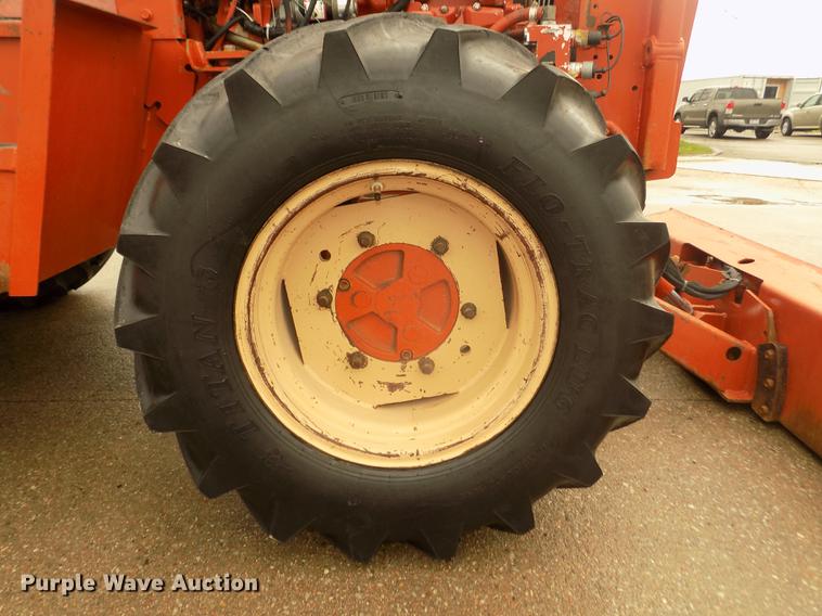 image for item DD2774 1998 Ditch Witch 8020T trencher