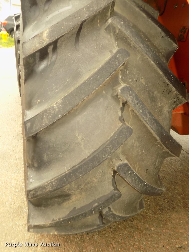 image for item DD2774 1998 Ditch Witch 8020T trencher