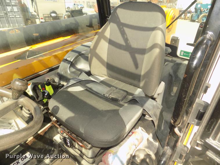 image for item DD2777 2008 JCB 550-170 telehandler