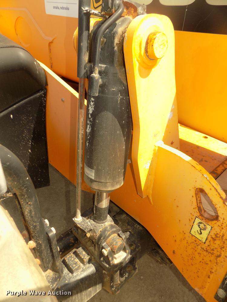 image for item DD2777 2008 JCB 550-170 telehandler