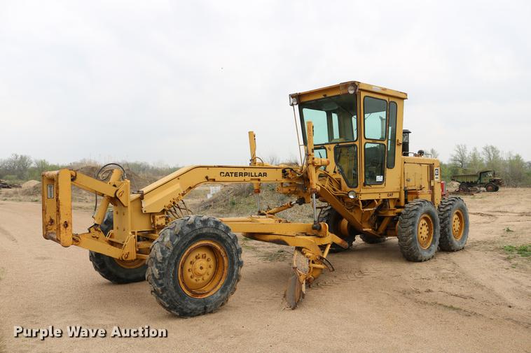image for item DD4204 1984 Caterpillar 120G motor grader
