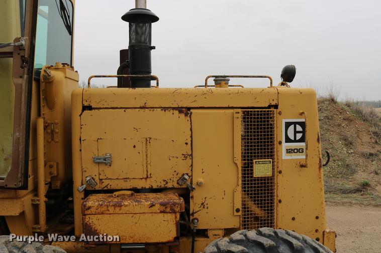 image for item DD4204 1984 Caterpillar 120G motor grader
