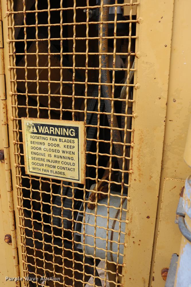 image for item DD4204 1984 Caterpillar 120G motor grader