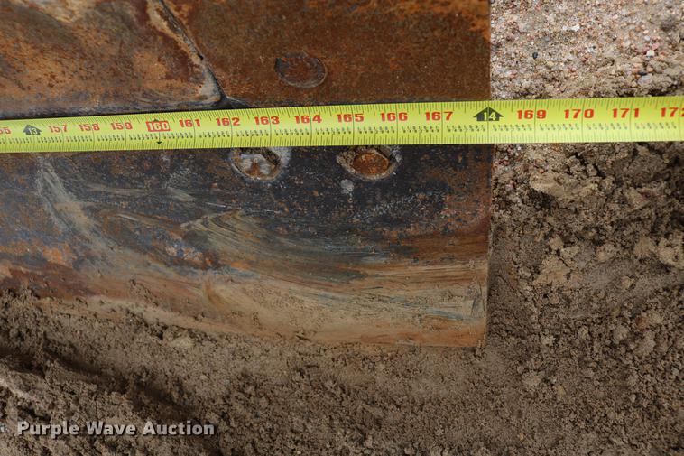 image for item DD4204 1984 Caterpillar 120G motor grader