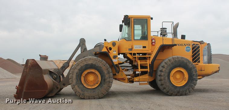 image for item DD4951 2006 Volvo L220E wheel loader