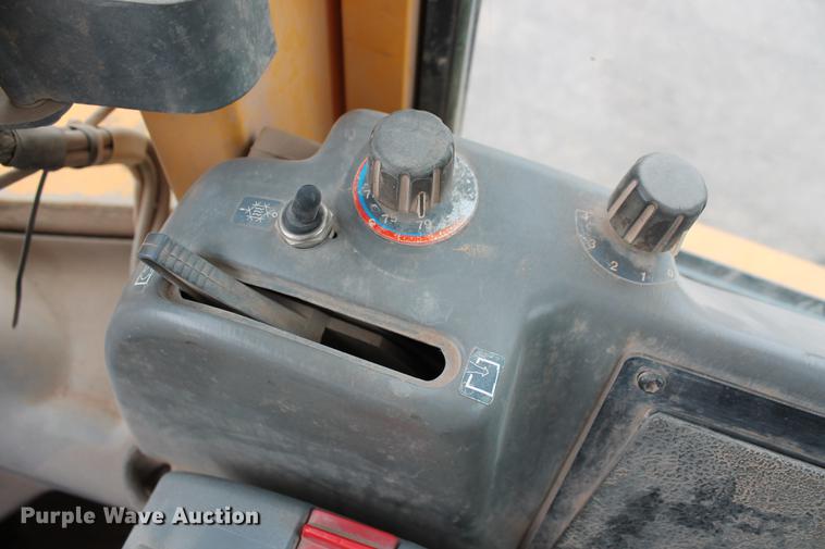 image for item DD4951 2006 Volvo L220E wheel loader