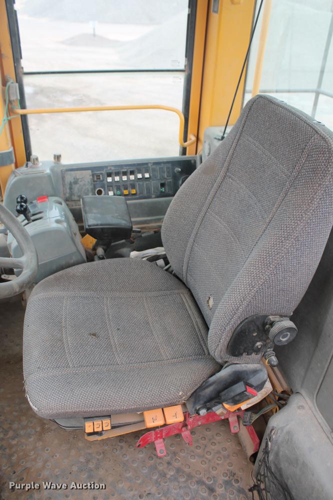 image for item DD4951 2006 Volvo L220E wheel loader