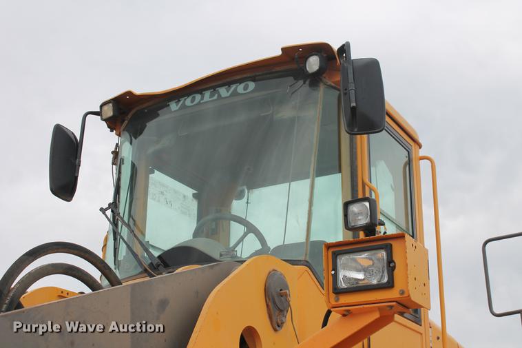 image for item DD4951 2006 Volvo L220E wheel loader